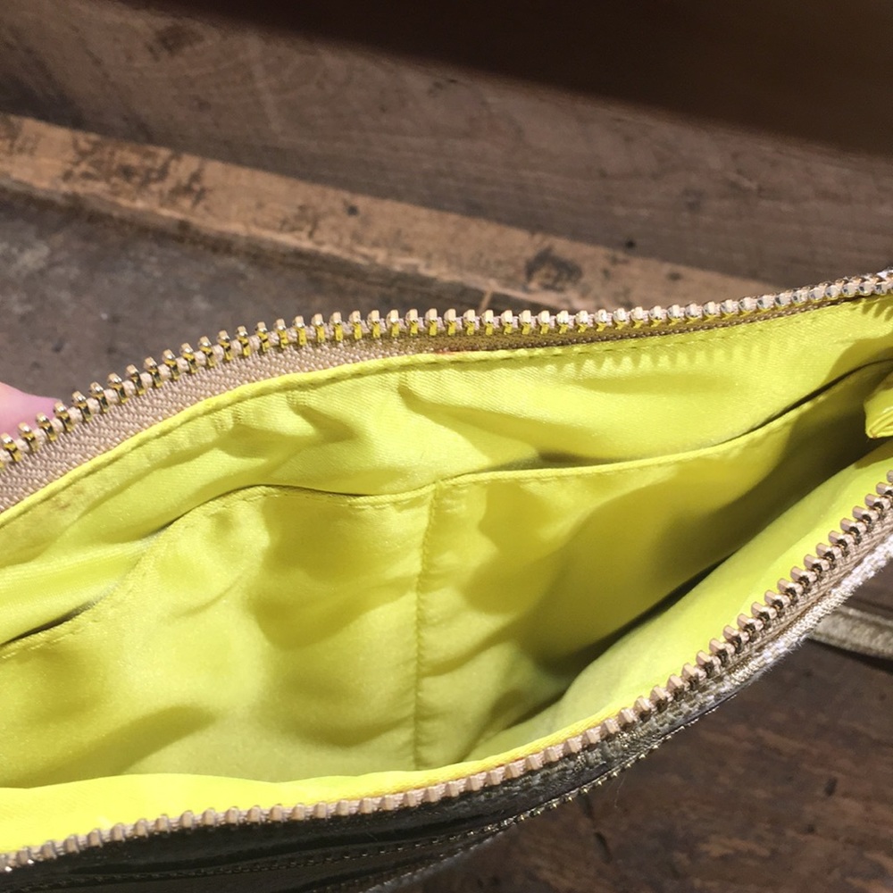COACH purse - Picture 3 of 5